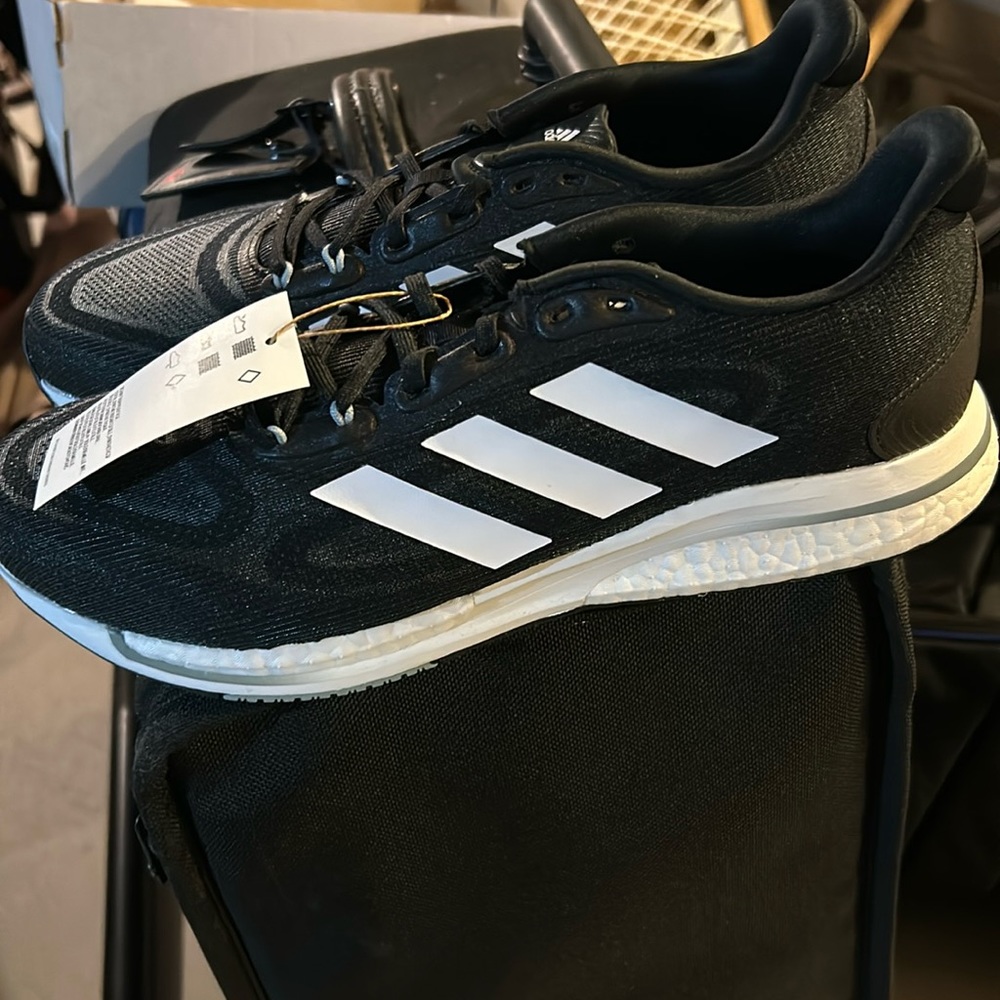 Brand new with box Adidas super nova shoes 9.5
